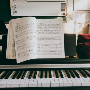 同性恋男人鸡巴操男孩屁股视频
